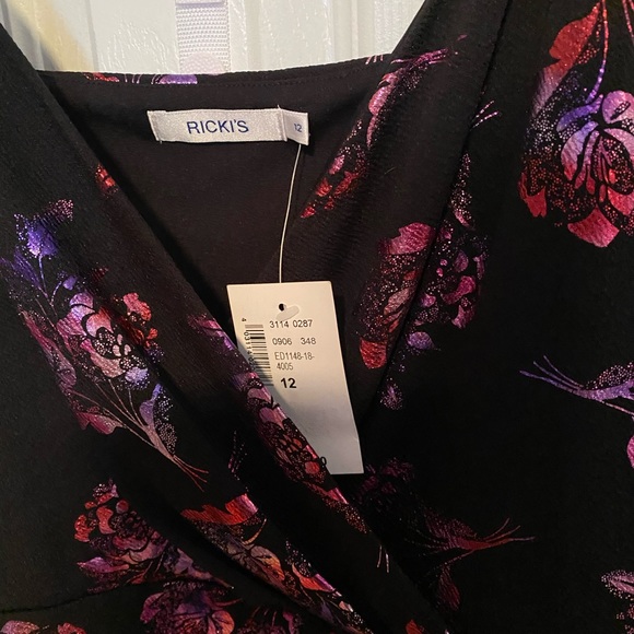 NWT Beautiful iridescent pattern dress - Picture 2 of 3